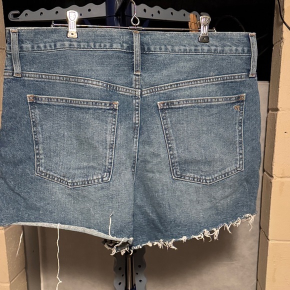 Madewell Blue Denim Shorts - Picture 4 of 4